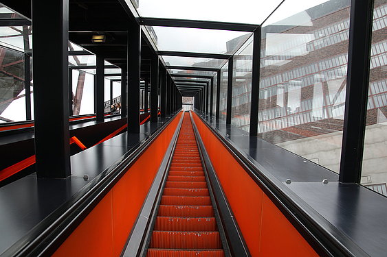 Rolltreppe zum Besucherzentrum in der Kohlenwäsche, Zollverein. ©ruhrtropolis.de