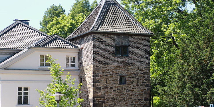 Wehrturm am Wirtschaftsgebäude. Schloss Borbeck, ©ruhrtropolis.de