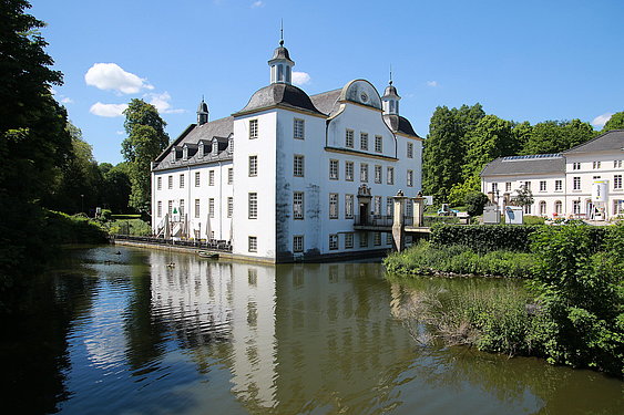 Schloss Borbeck mit Wassergraben, Ansicht von Osten. Schloss Borbeck, ©ruhrtropolis.de
